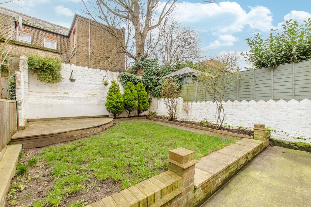 Property photo 3 of 7