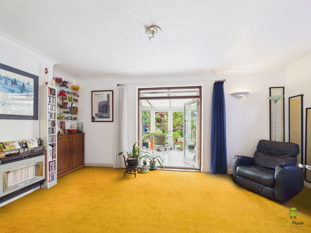 Property photo 3 of 6 Presented By Nicoleta At Ewemove Bexleyheath And