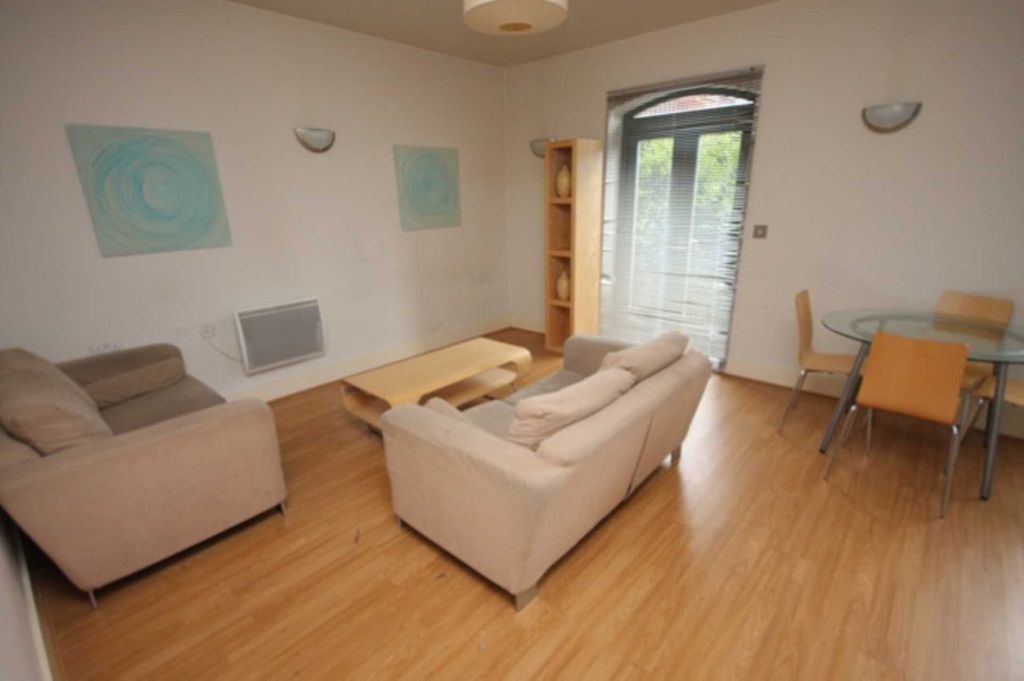 Property photo 1 of 5