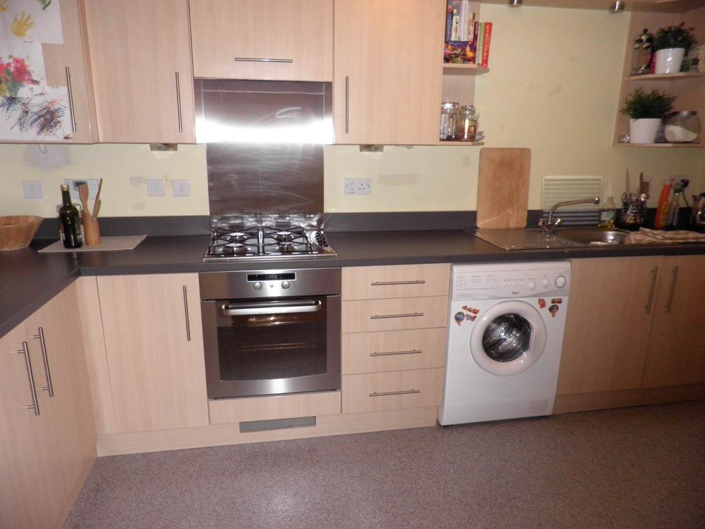 Property photo 2 of 5 Kitchen