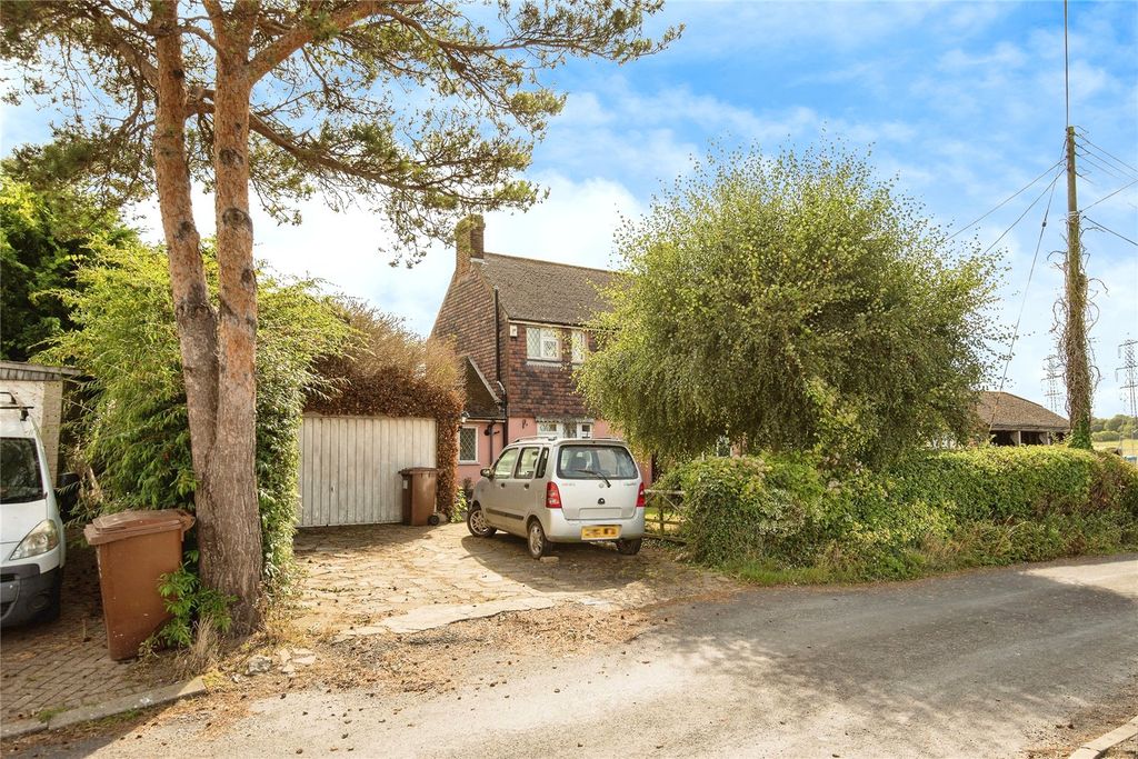 Property photo 3 of 17 Picture No. 16