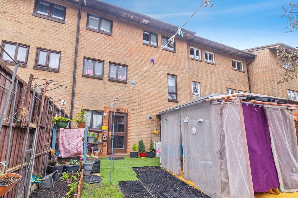 Property photo 2 of 19 Pbox-Img.Jpg