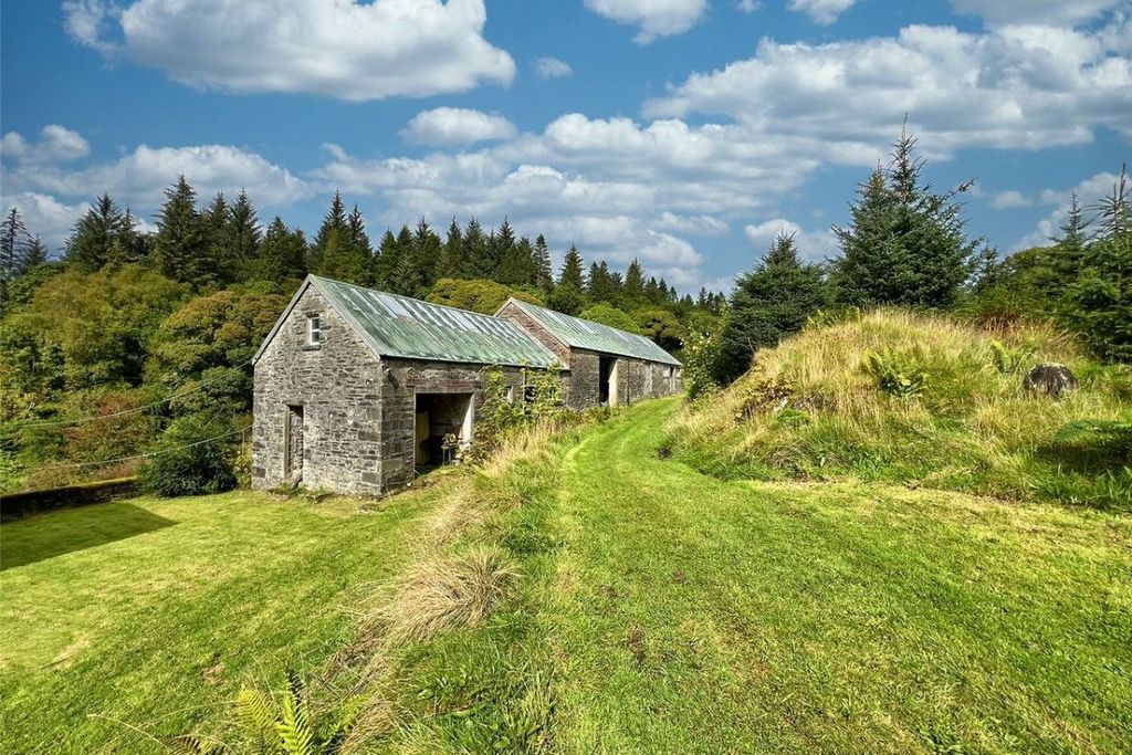 Property photo 2 of 7