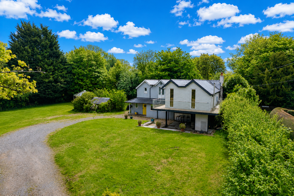Property photo 1 of 25