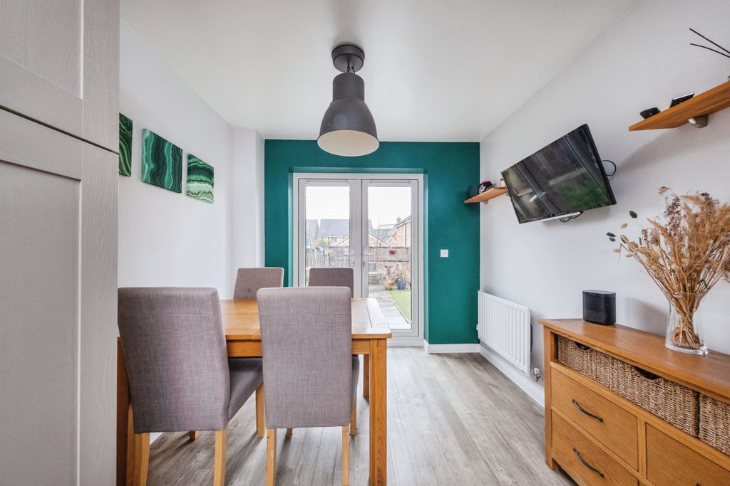 Property photo 2 of 20 Kitchen/Diner