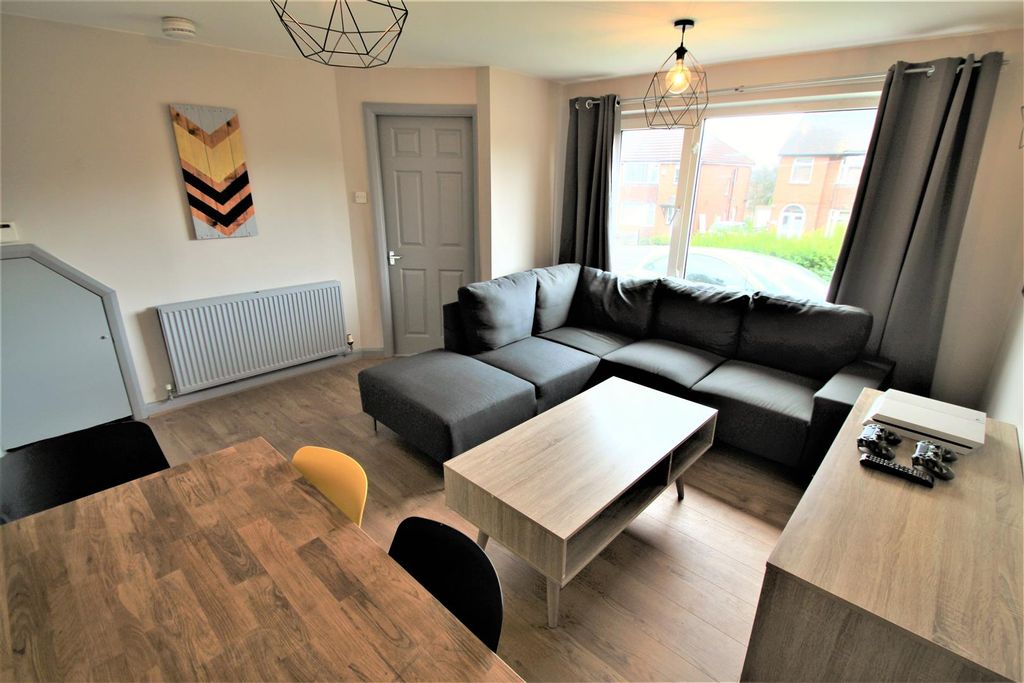 Property photo 2 of 13 Property Photo