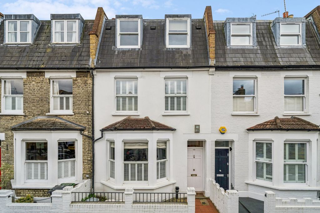 Property photo 3 of 11