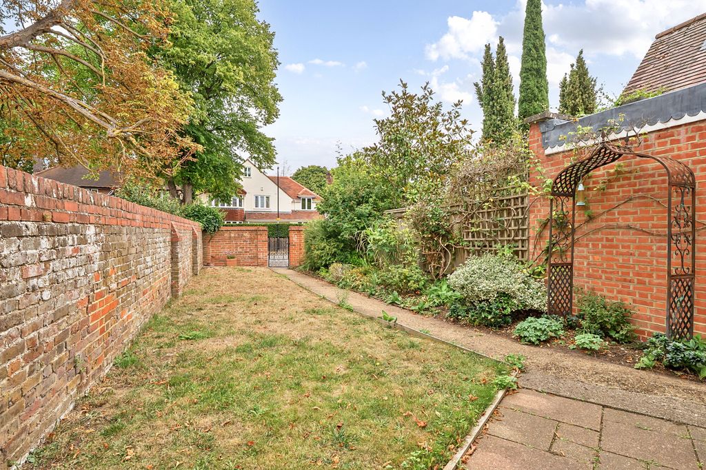Property photo 2 of 14