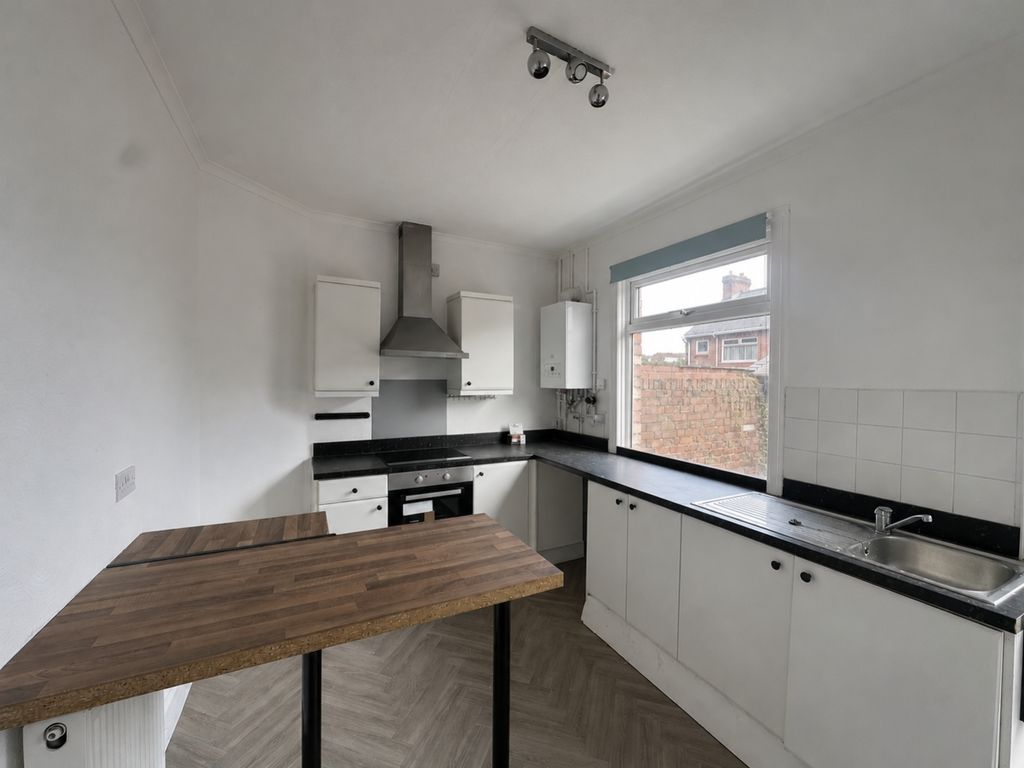 Property photo 3 of 9 Cebfd442-B442-4ce8-A2Ab-B79F135F2A55