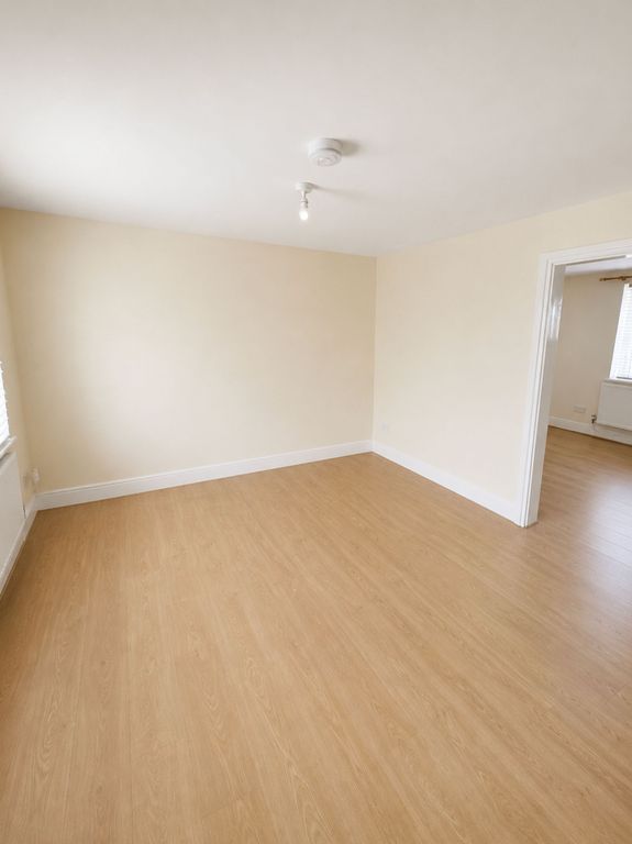 Property photo 3 of 4 Dining Area
