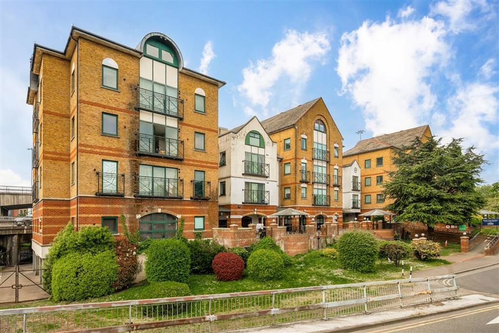 Property photo 1 of 1