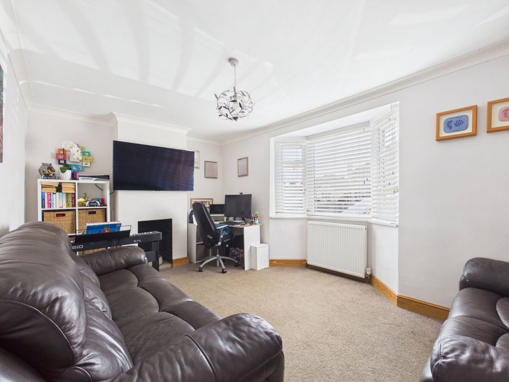 Property photo 2 of 22 Picture No. 01