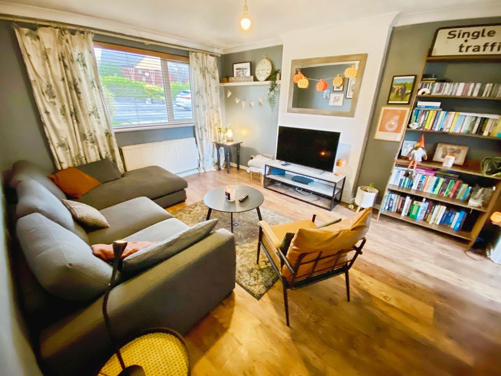 Property photo 2 of 19