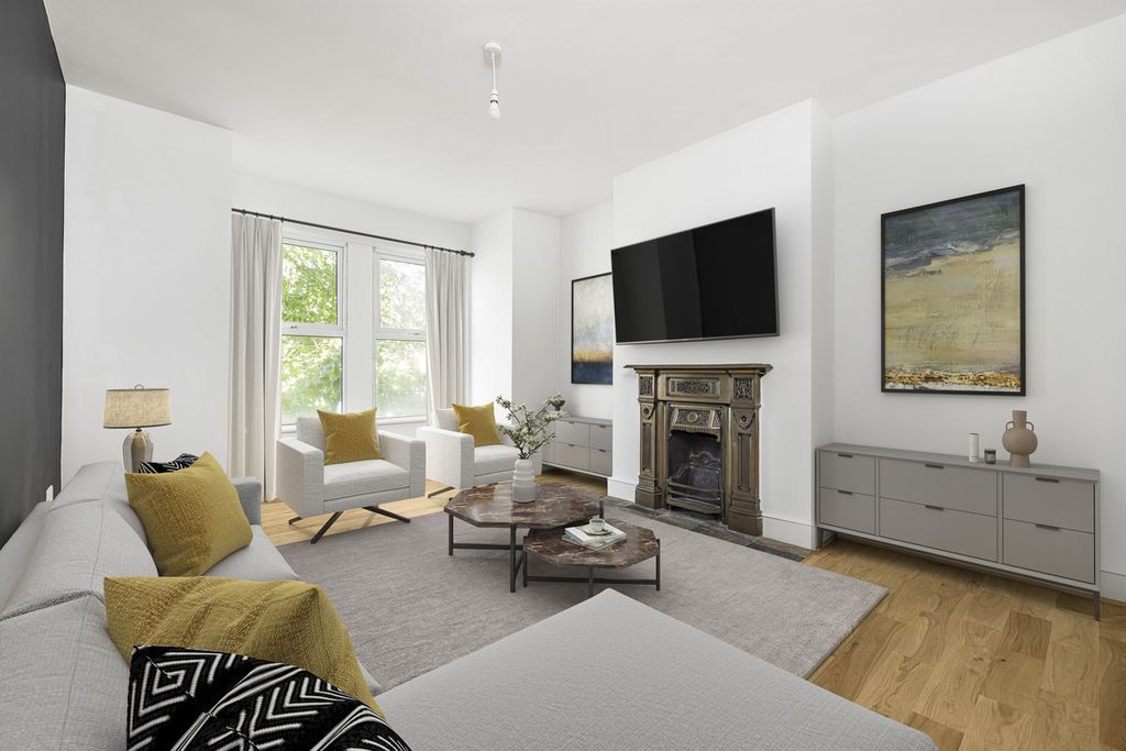 Property photo 2 of 12