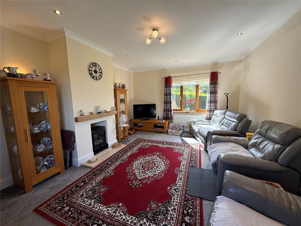 Property photo 3 of 22 Picture No. 31