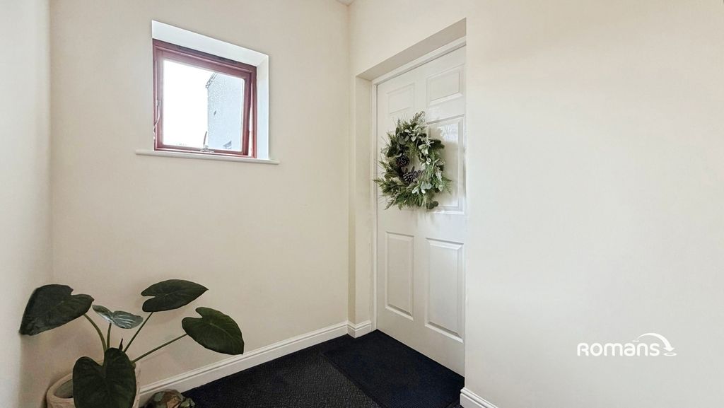 Property photo 3 of 14 Pbox-Img.Jpg