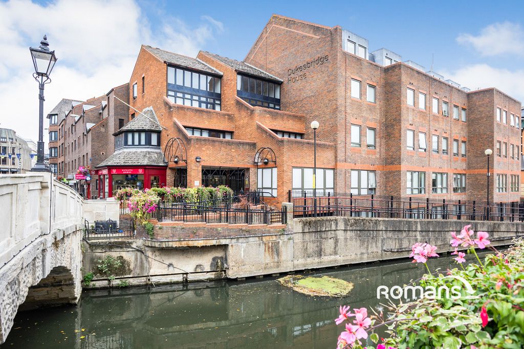 Property photo 1 of 10 Photo