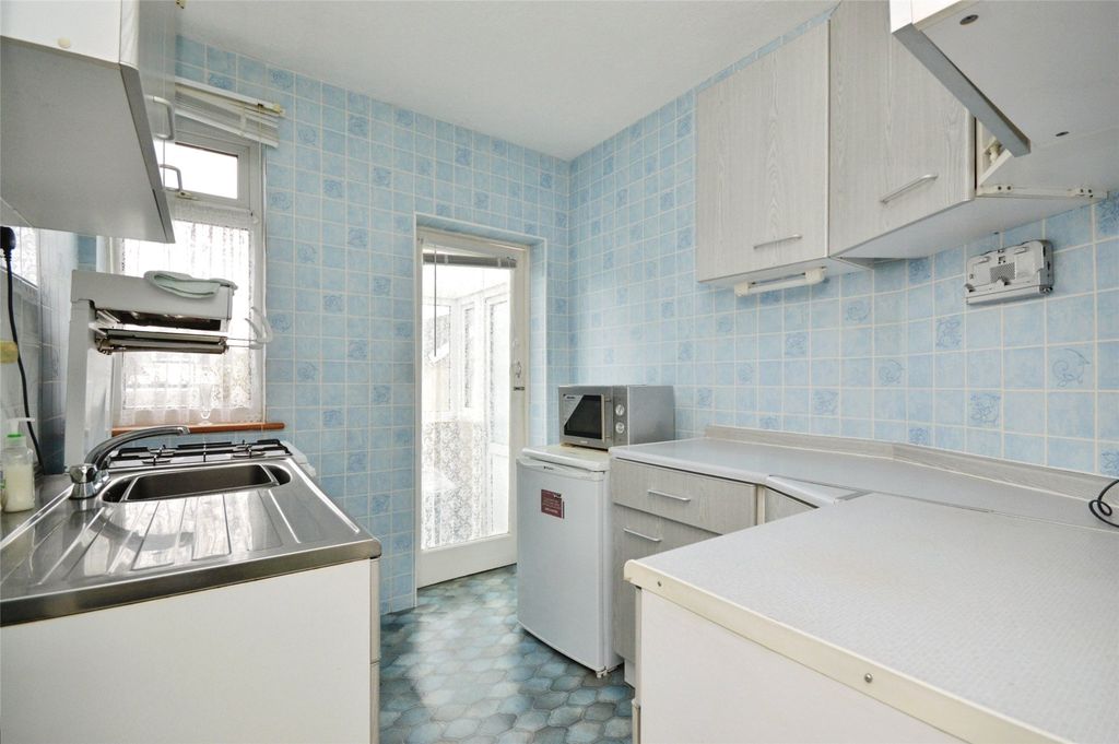 Property photo 3 of 12 Picture No. 05