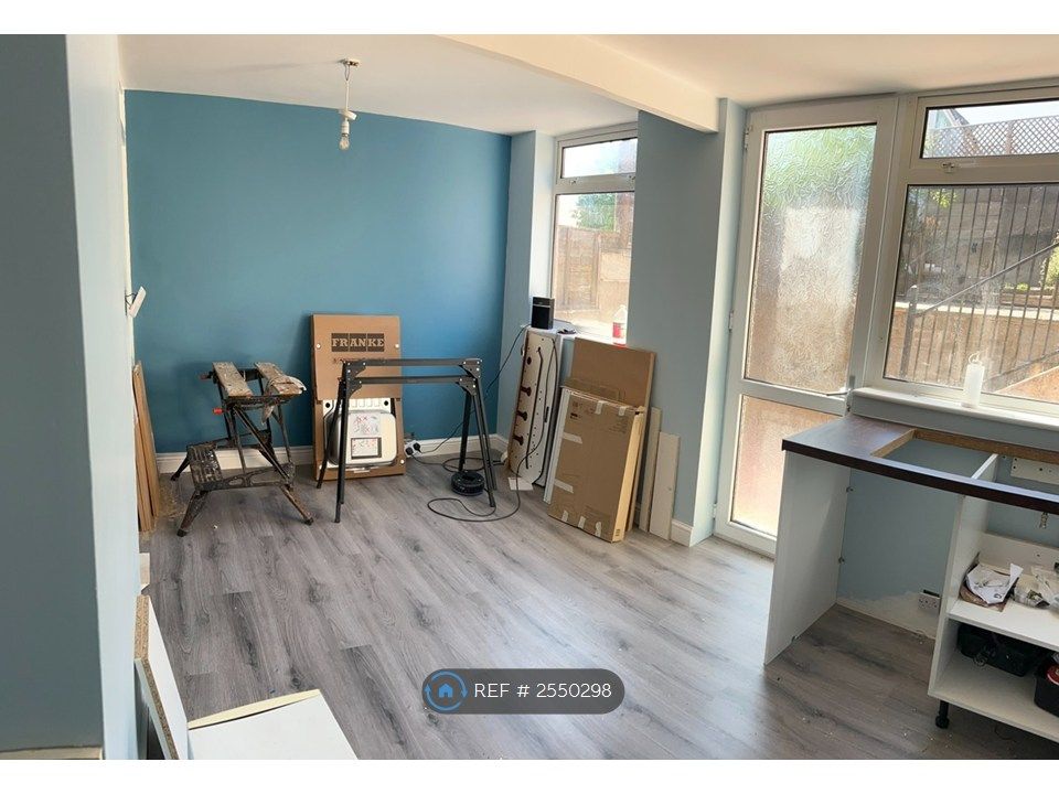 Property photo 2 of 15 Dining Area