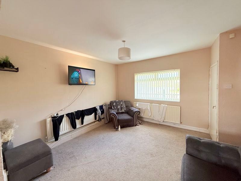 Property photo 2 of 9 Photo 7