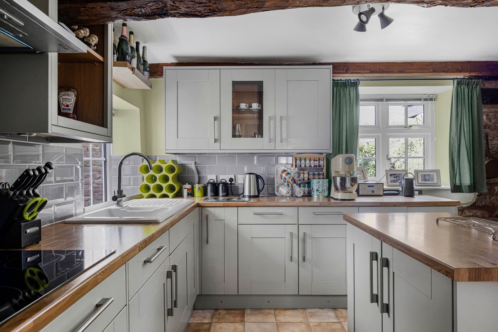 Property photo 3 of 32 14_78341.Jpg