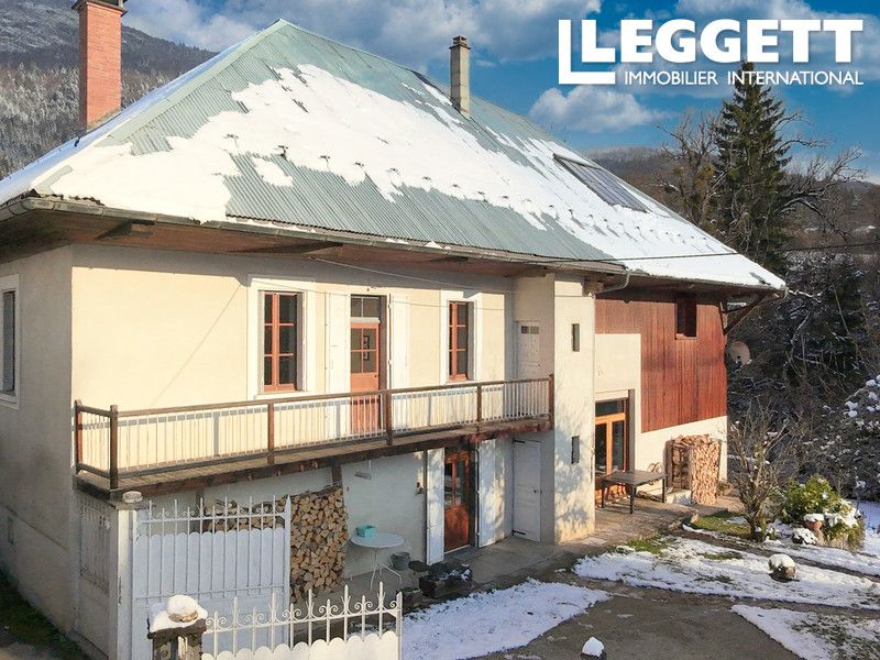 Property photo 2 of 10