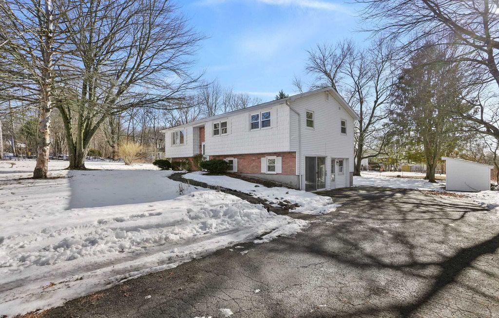 Property photo 1 of 31