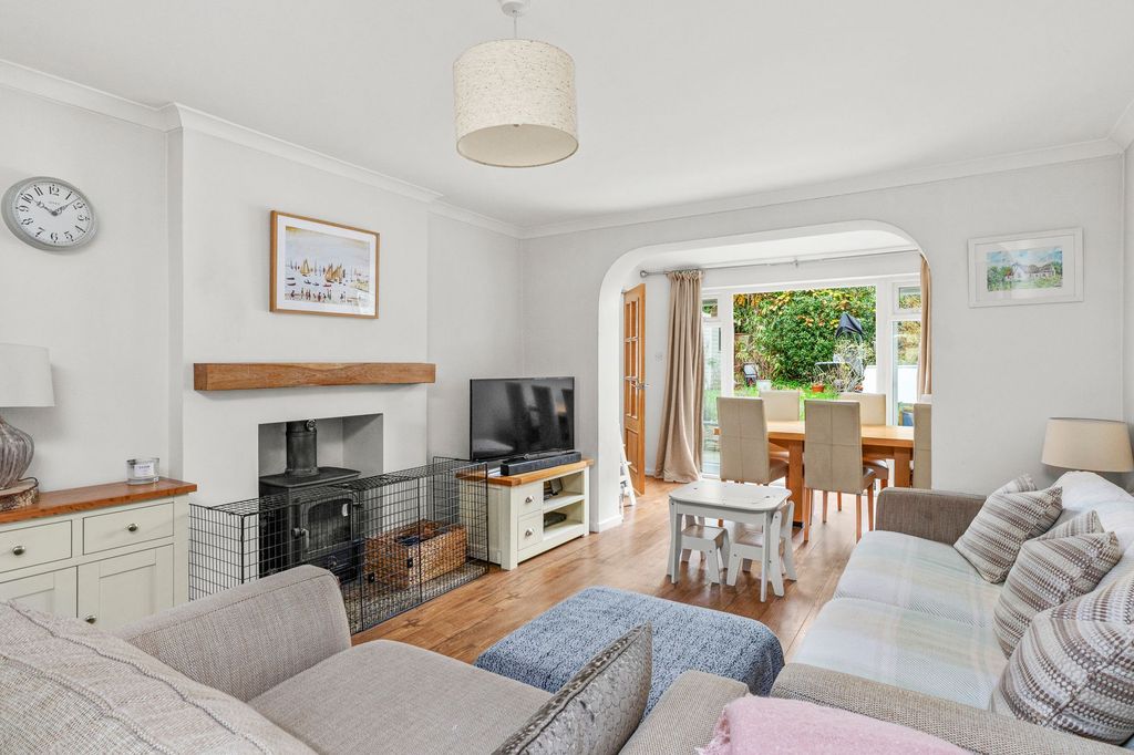 Property photo 2 of 17