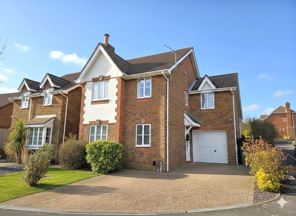 Property photo 1 of 18 Gemini_Generated_Image_Mghrsymghrsymghr.Jpg