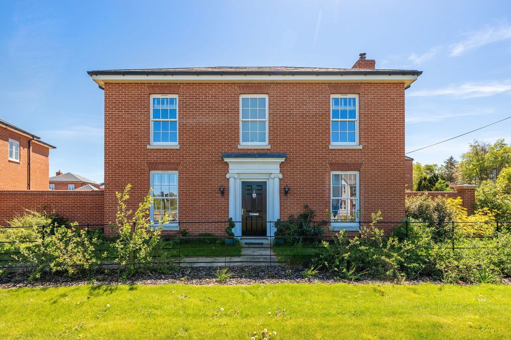 Property photo 1 of 24