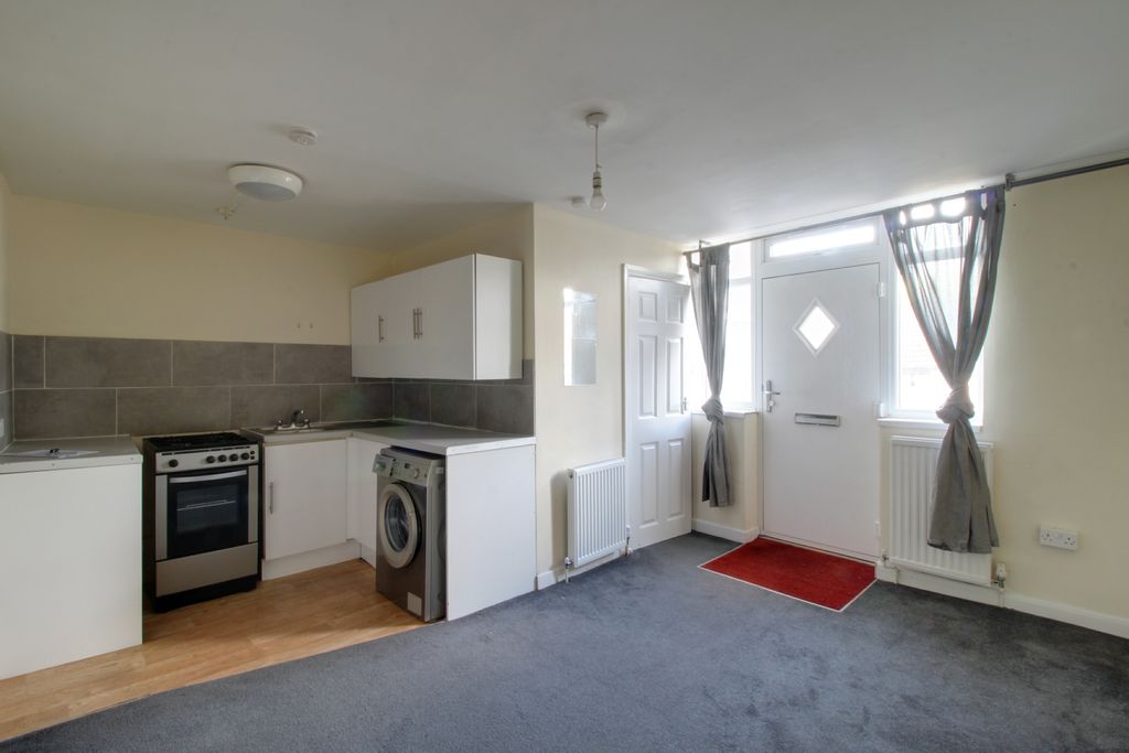 Property photo 1 of 5