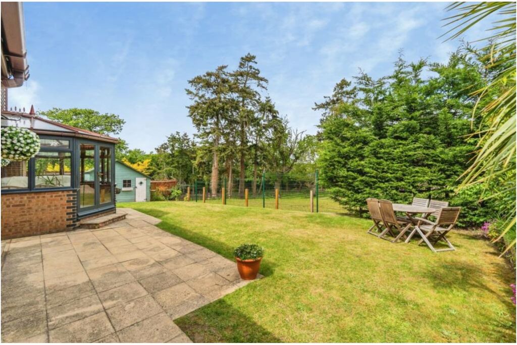 Property photo 2 of 24