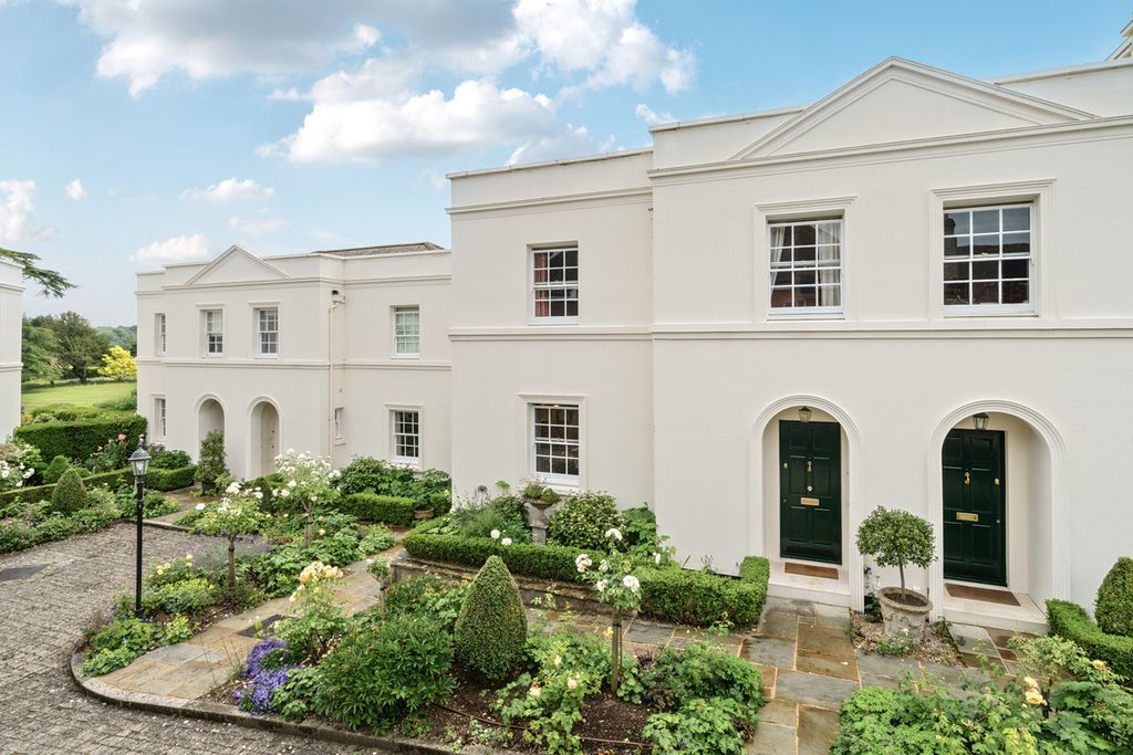 Property photo 2 of 29