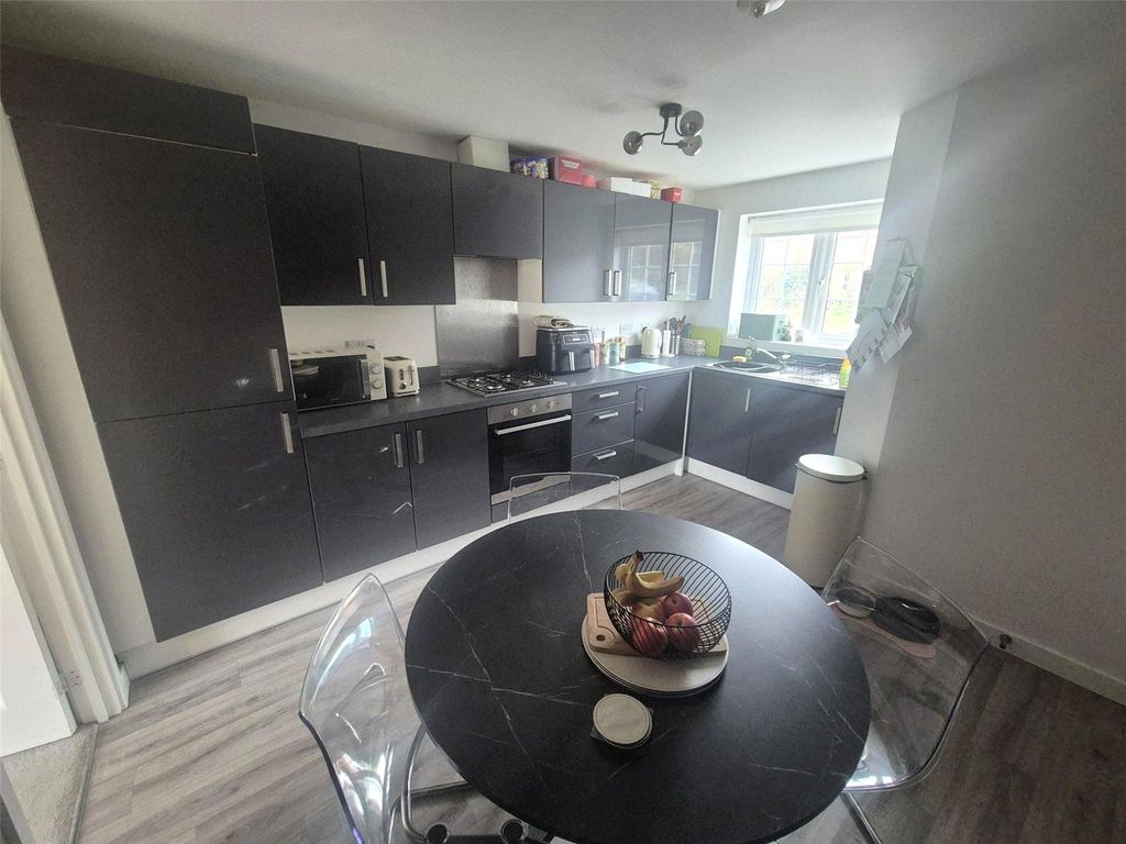 Property photo 3 of 10 Picture No. 20