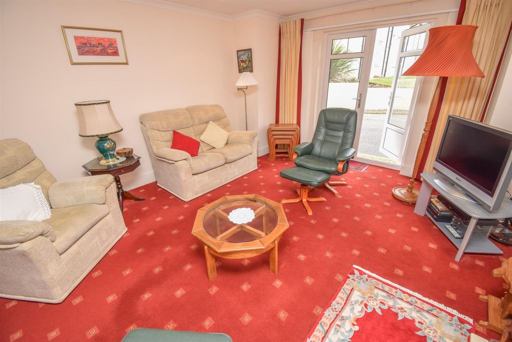 Additional image 11 of 2 bed flat for sale3 Islands House, Islands Court, Islands Bank Road, Inverness IV2