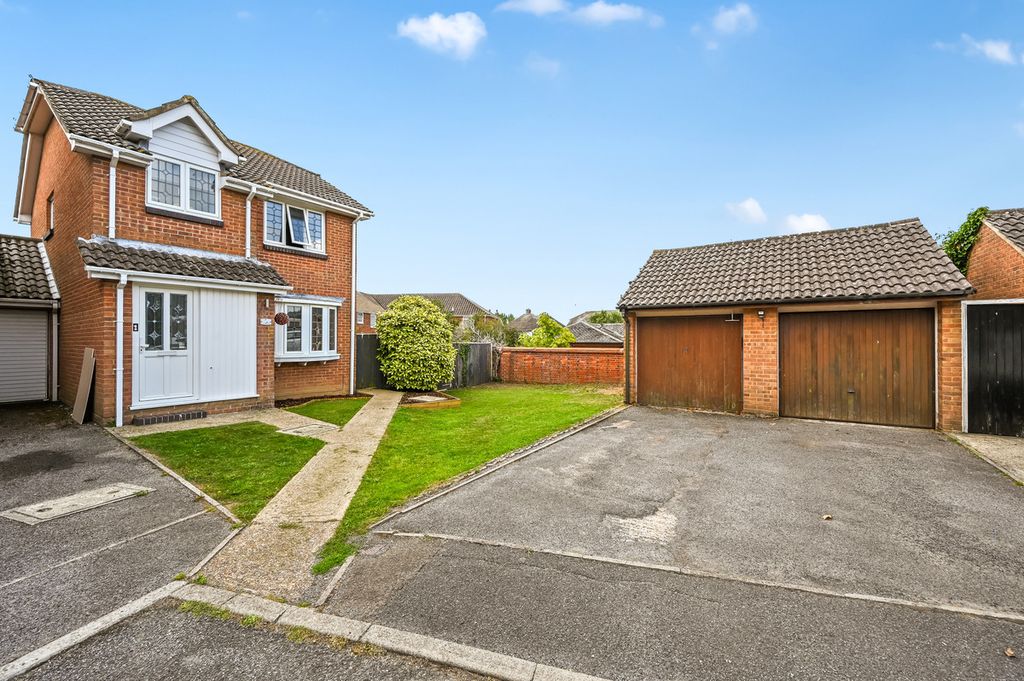 Property photo 1 of 17