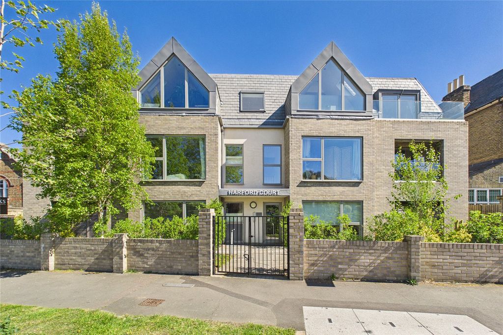 Property photo 2 of 12 Picture No. 26