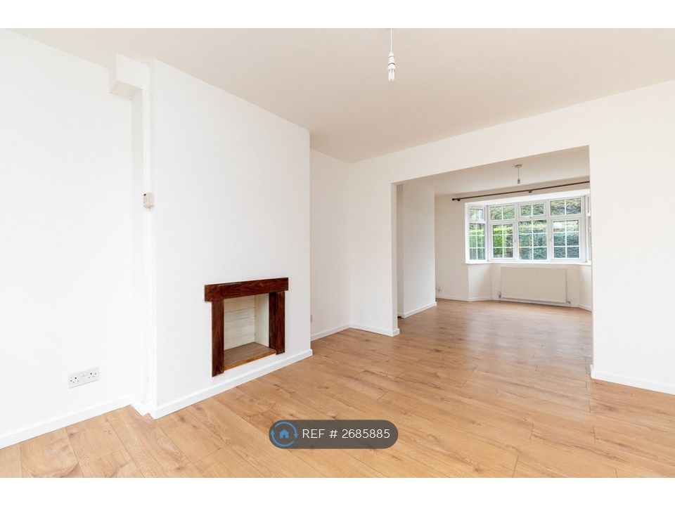 Property photo 2 of 30