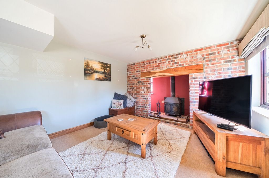 Property photo 3 of 19 1270607 (3)