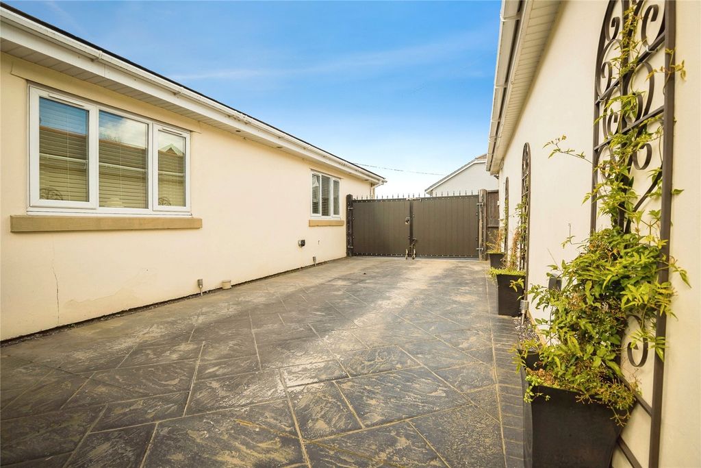 Additional image 40 of 5 bed bungalow for saleTan Y Graig, Cefn Mawr, Wrexham, Wrecsam LL14