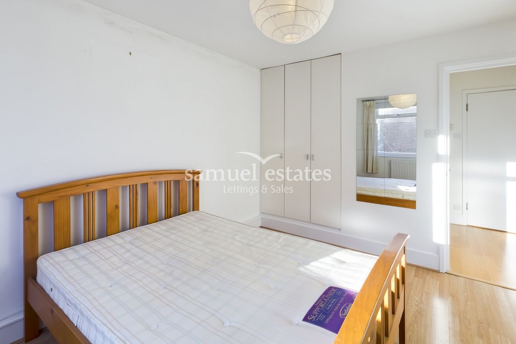 Property photo 2 of 7 Bedroom