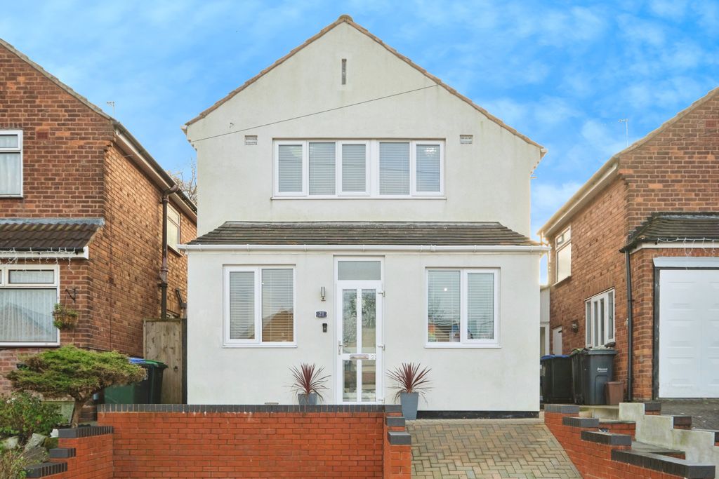 Property photo 1 of 16 Front View