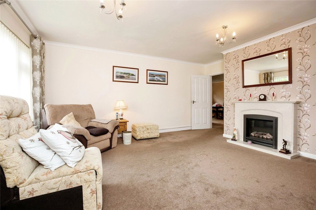 Property photo 3 of 17 Picture No. 16