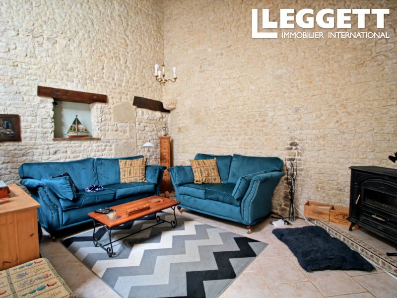 Property photo 3 of 10