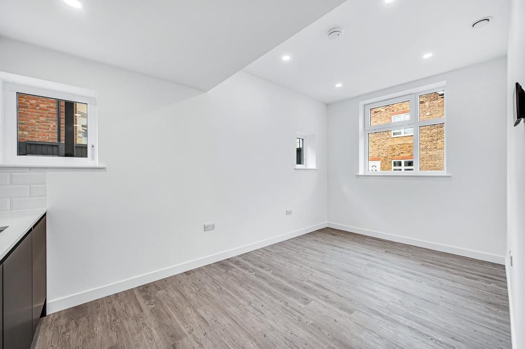 Property photo 2 of 12 Photo 2