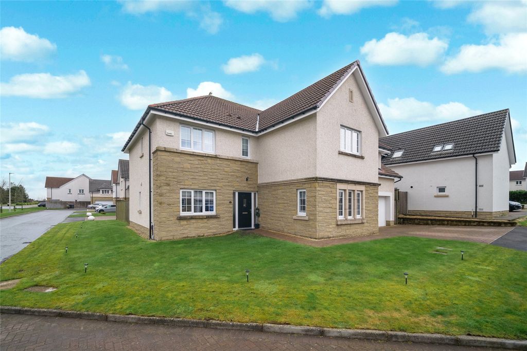 Property photo 1 of 31 Picture No. 02