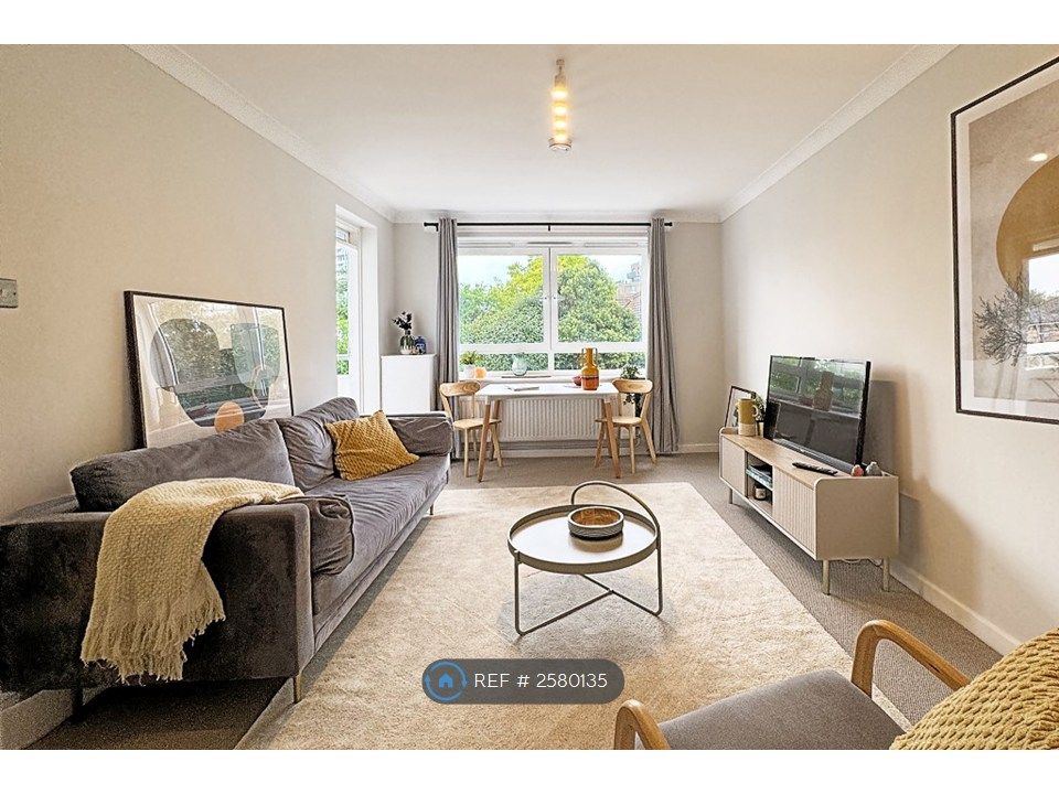 Property photo 1 of 19 Living Room
