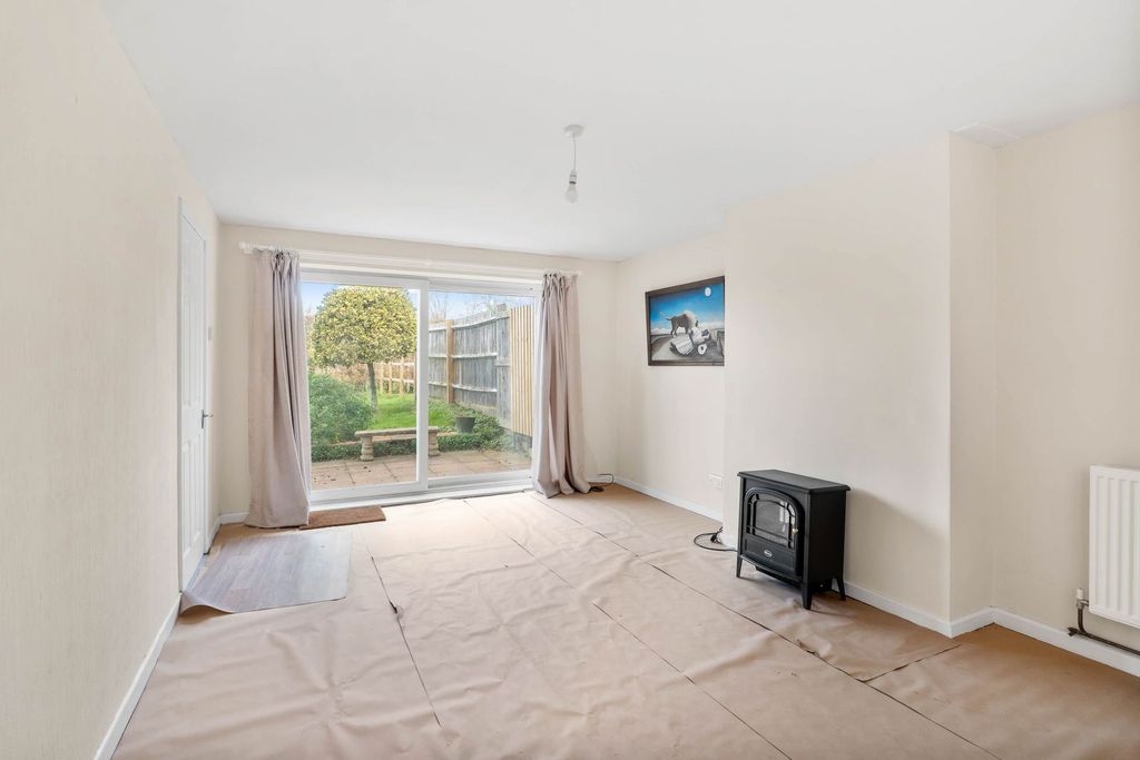 Property photo 3 of 13