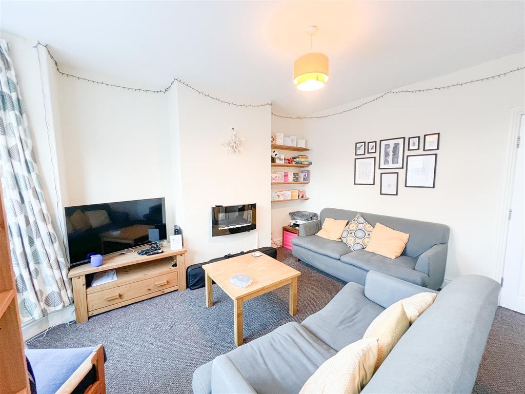 Property photo 2 of 11 Img_1379 3.Jpg