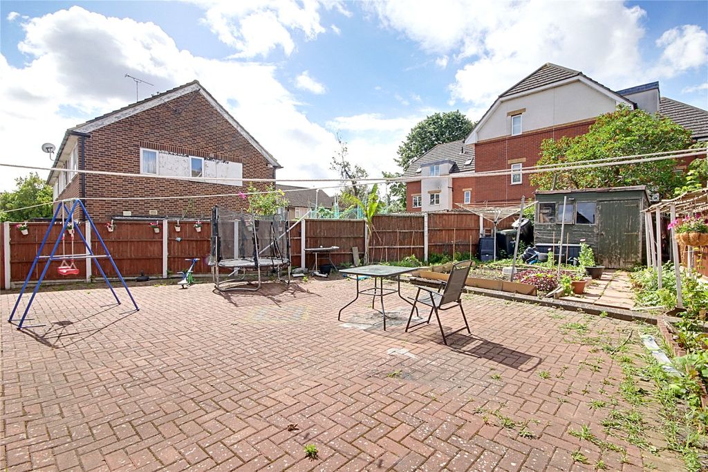 Property photo 2 of 13 Picture No. 14